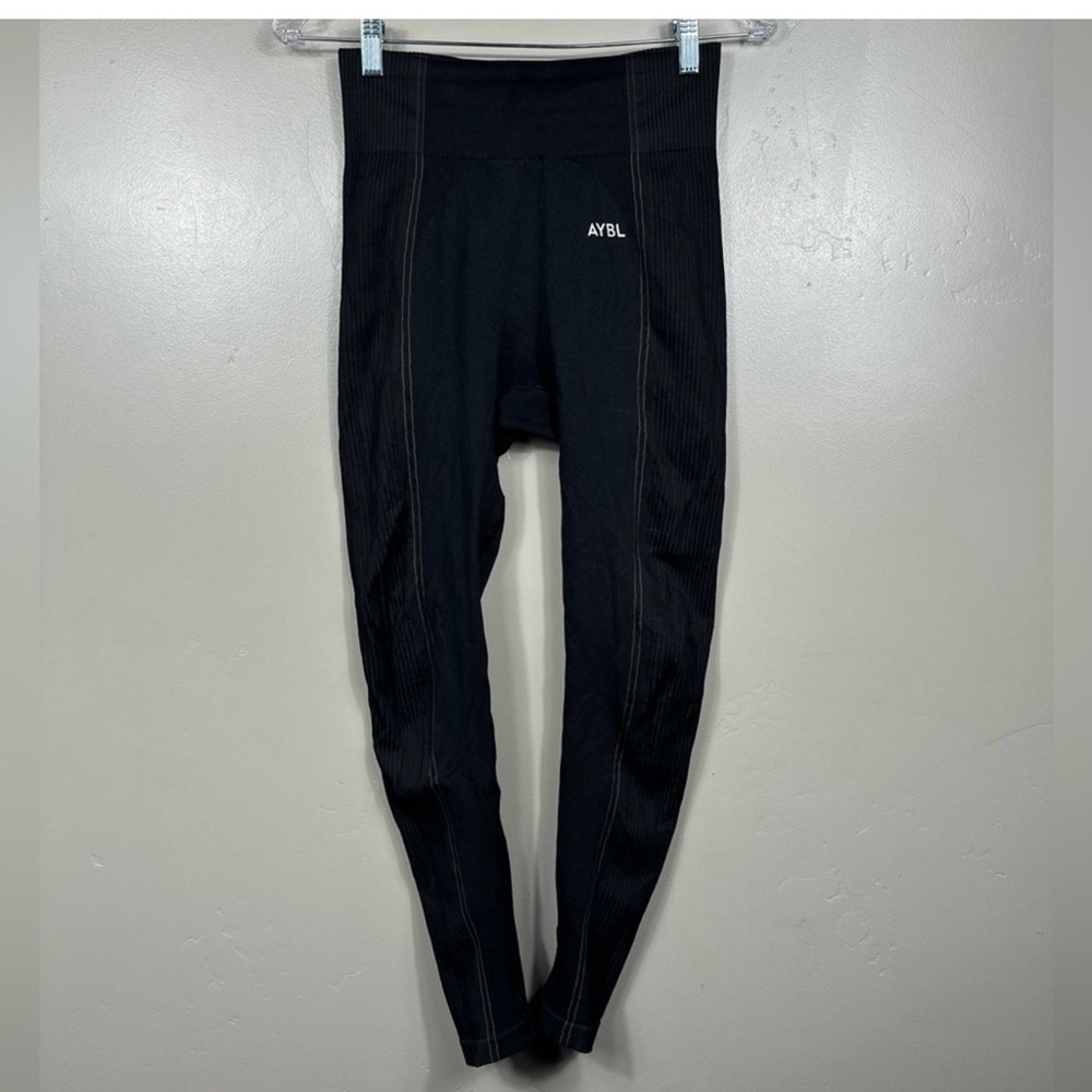 AYBL REFLEX SEAMLESS LEGGINGS BLACK SIZE MEDIUM - Picture 3 of 5